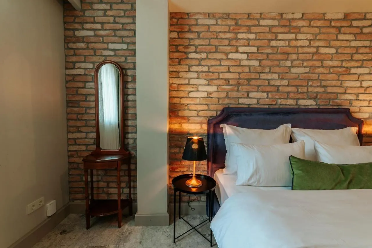 Odam Otel ウルラ
